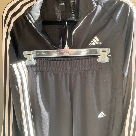 Addidas Tracksuits Set - Picture 8 of 8